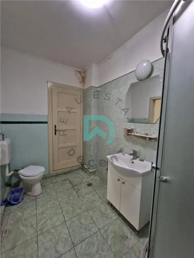 Casa De Mijloc, singur in curte, Brasov - foto 22