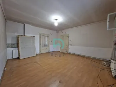Casa De Mijloc, singur in curte, Brasov - foto 23