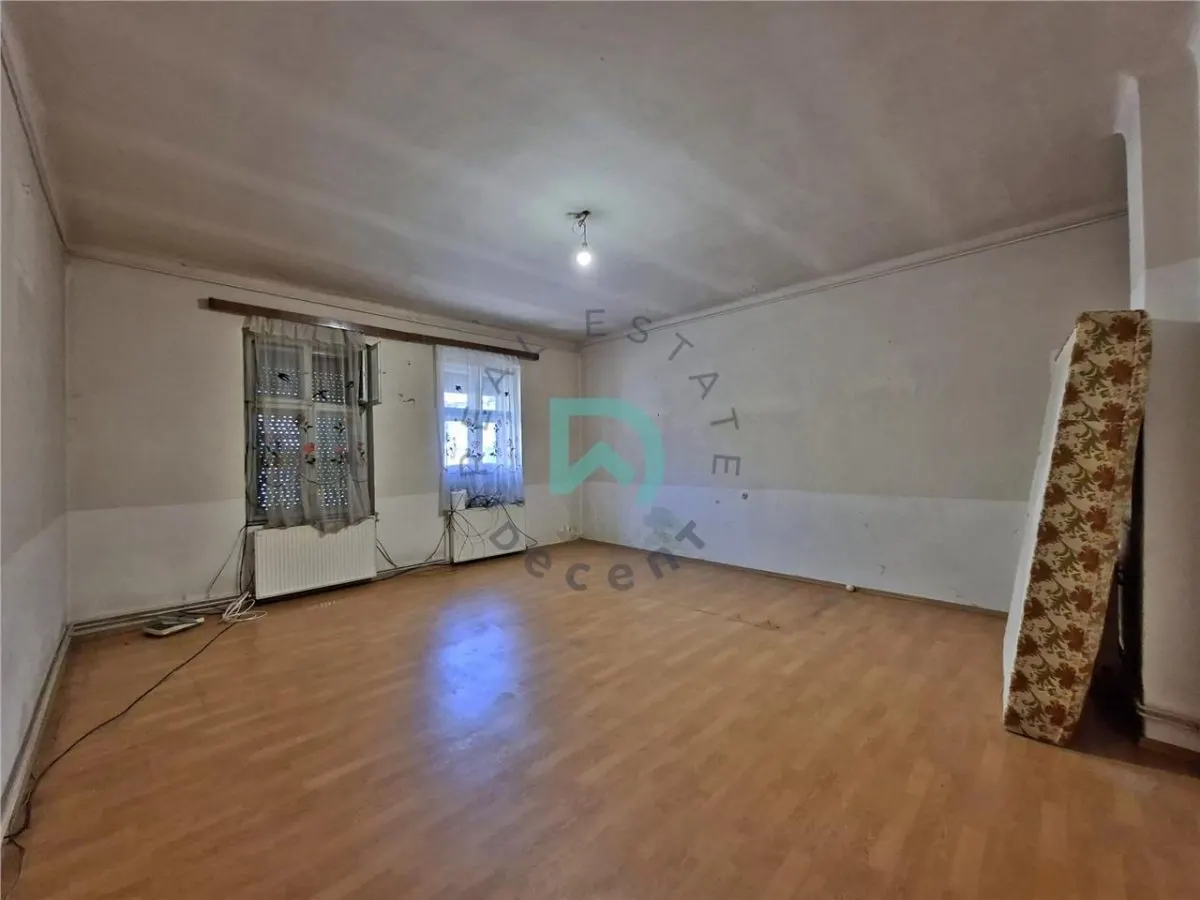 Casa De Mijloc, singur in curte, Brasov - foto 25