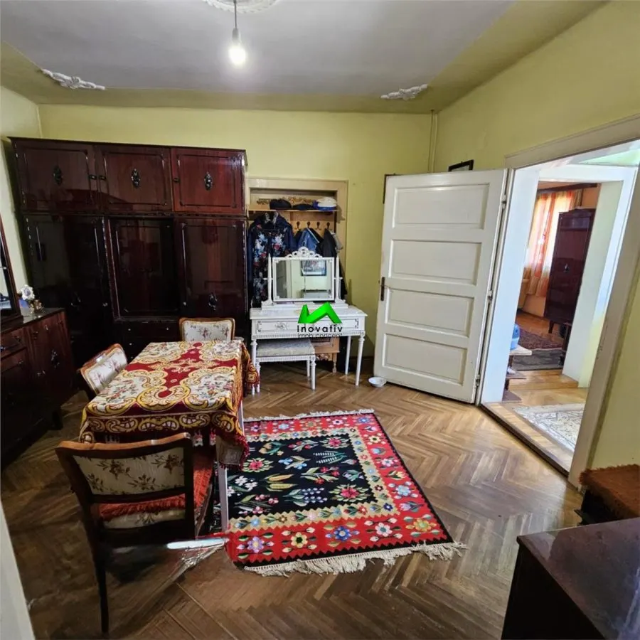 Casa de vanzare 4 camere  Rasinari - foto 13
