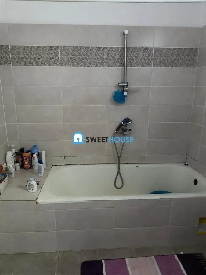 Apartament in casa inchiriere Fagaras Zona Centrala - foto 12