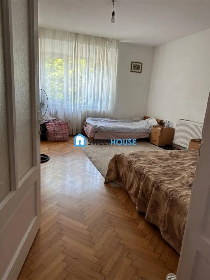 Apartament in casa inchiriere Fagaras Zona Centrala - foto 8