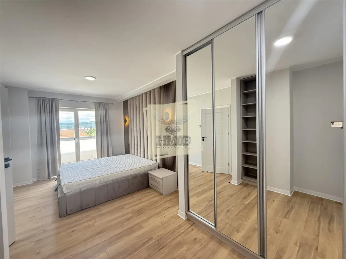 Penthouse de lux 84 mpu cu 3 camere 2 bai terasa 2 parcari - foto 9