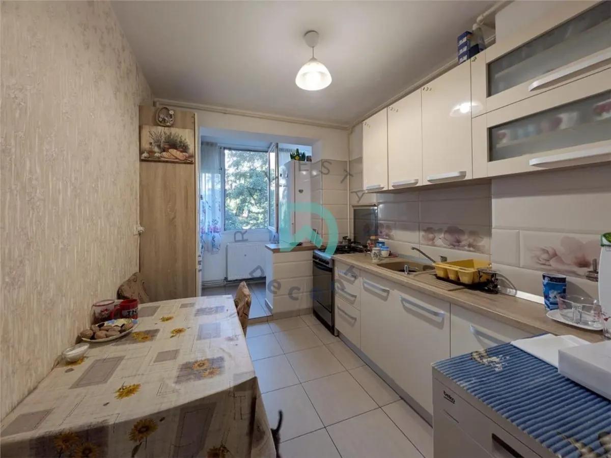 Vand apartamente 3 camere Garii, Brasov - foto 4