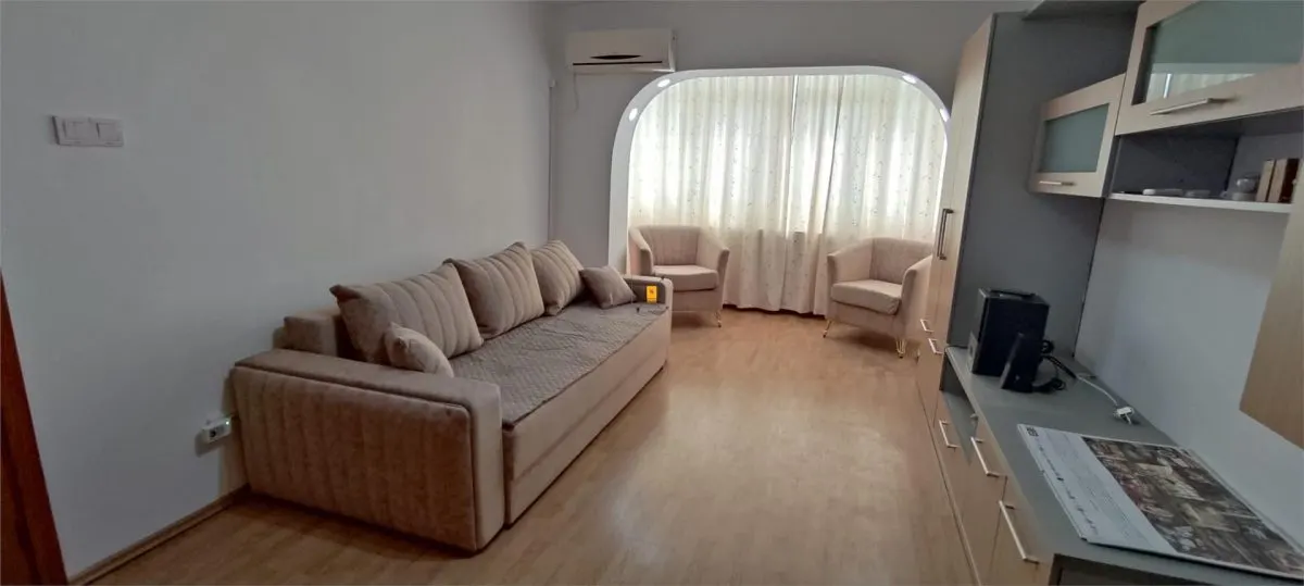 Apartament 2 camere zona Malu Rosu - foto 1