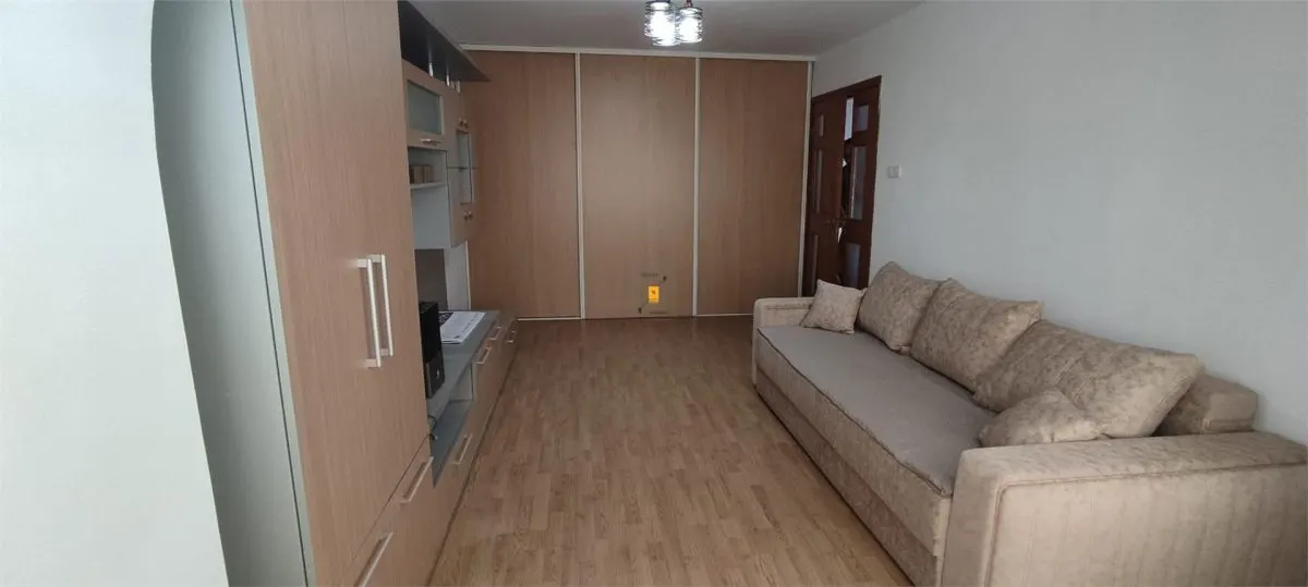 Apartament 2 camere zona Malu Rosu - foto 2