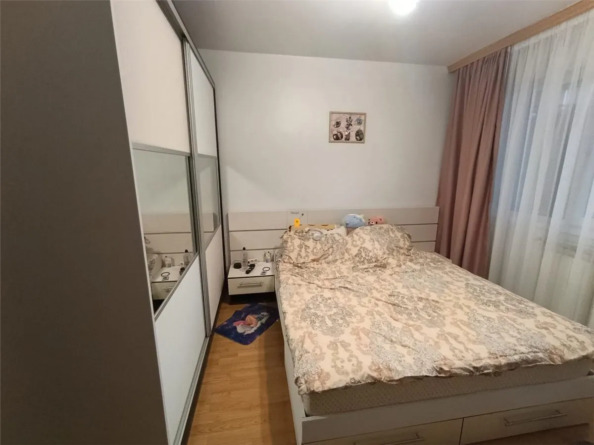 Apartament 2 camere zona Malu Rosu - foto 4