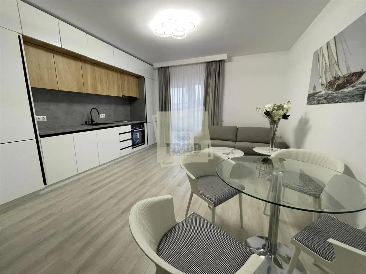 Apartament prima inchiriere 3 camere balcon si parcare Sibiu - foto 1